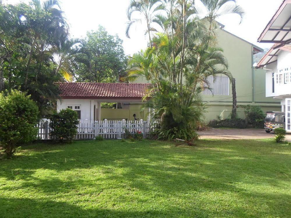 Kandy Green View Bungalow Hotel Exterior photo