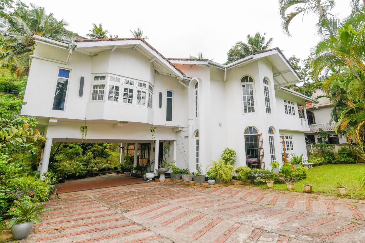 Kandy Green View Bungalow Hotel Exterior photo